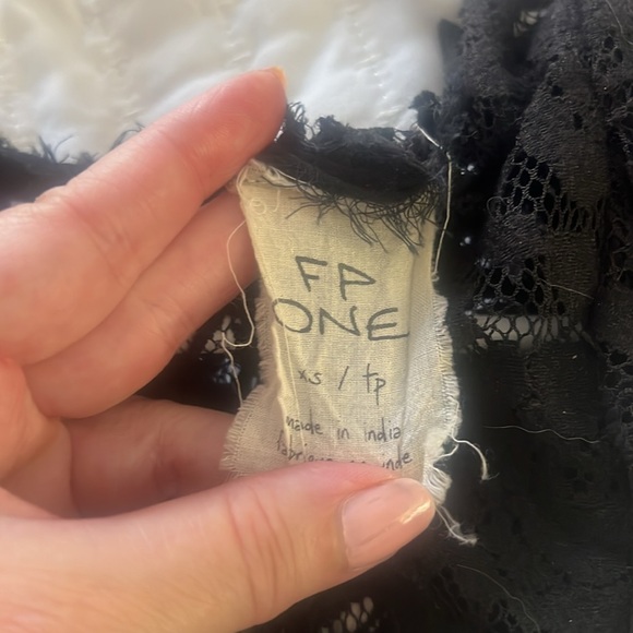 Free People lace over lay - Picture 2 of 2